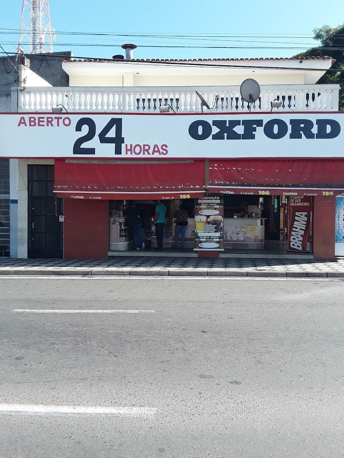 Oxford Rei do Pernil