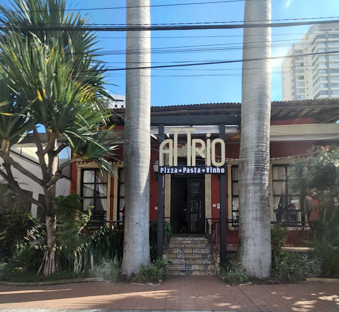 Attrio Pizzaria – Pasta & Vinho