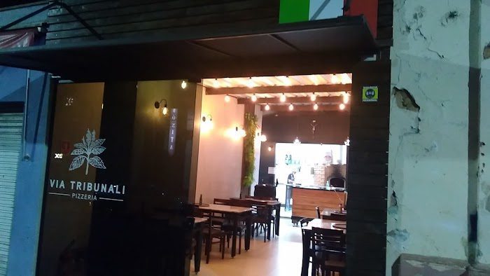 Via Tribunali Pizzeria